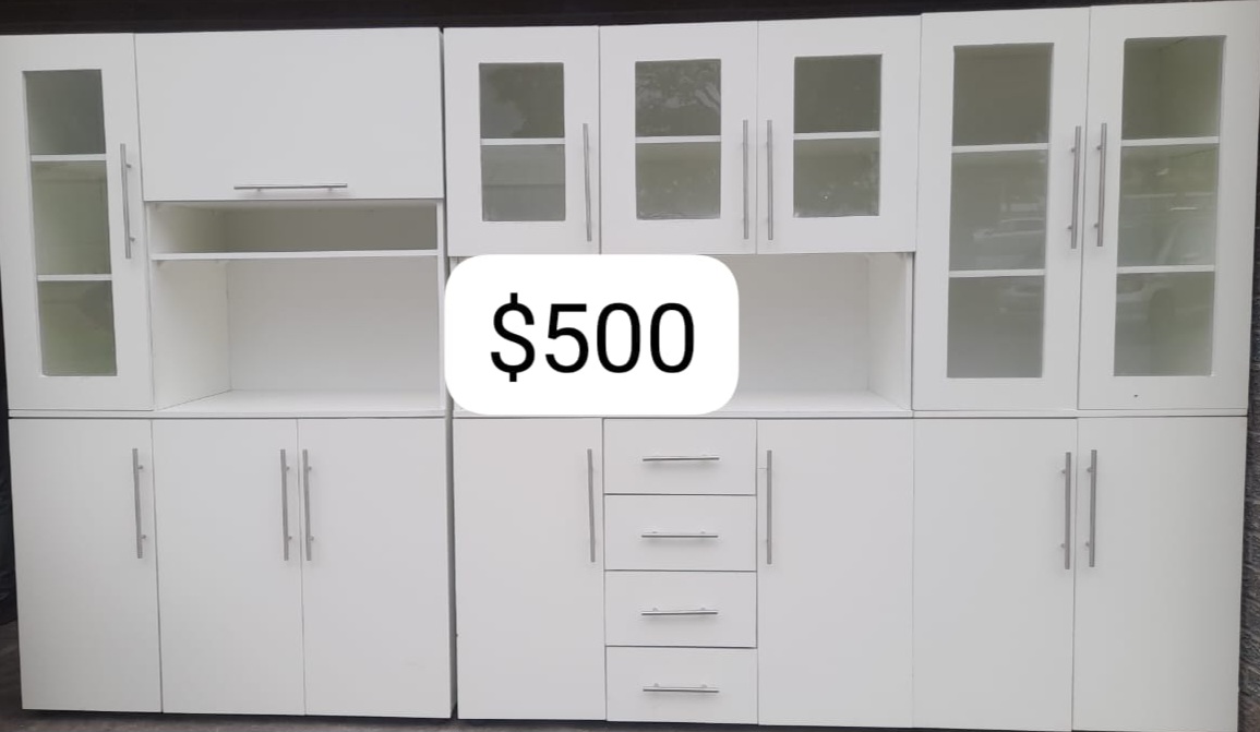 Deluxe Modern Kitchen Unit