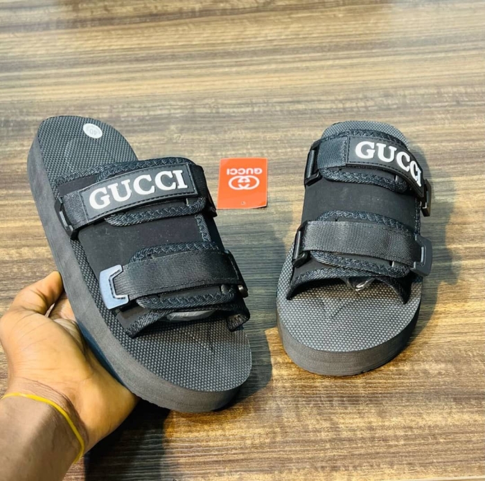 New Arrival Gucci. 40-45 Open shoes Normal fitting Thick Rubber sole