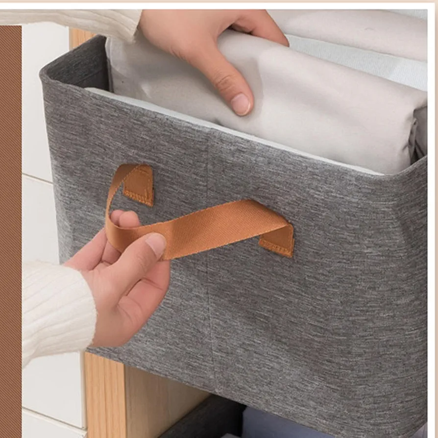 Foldable storage box