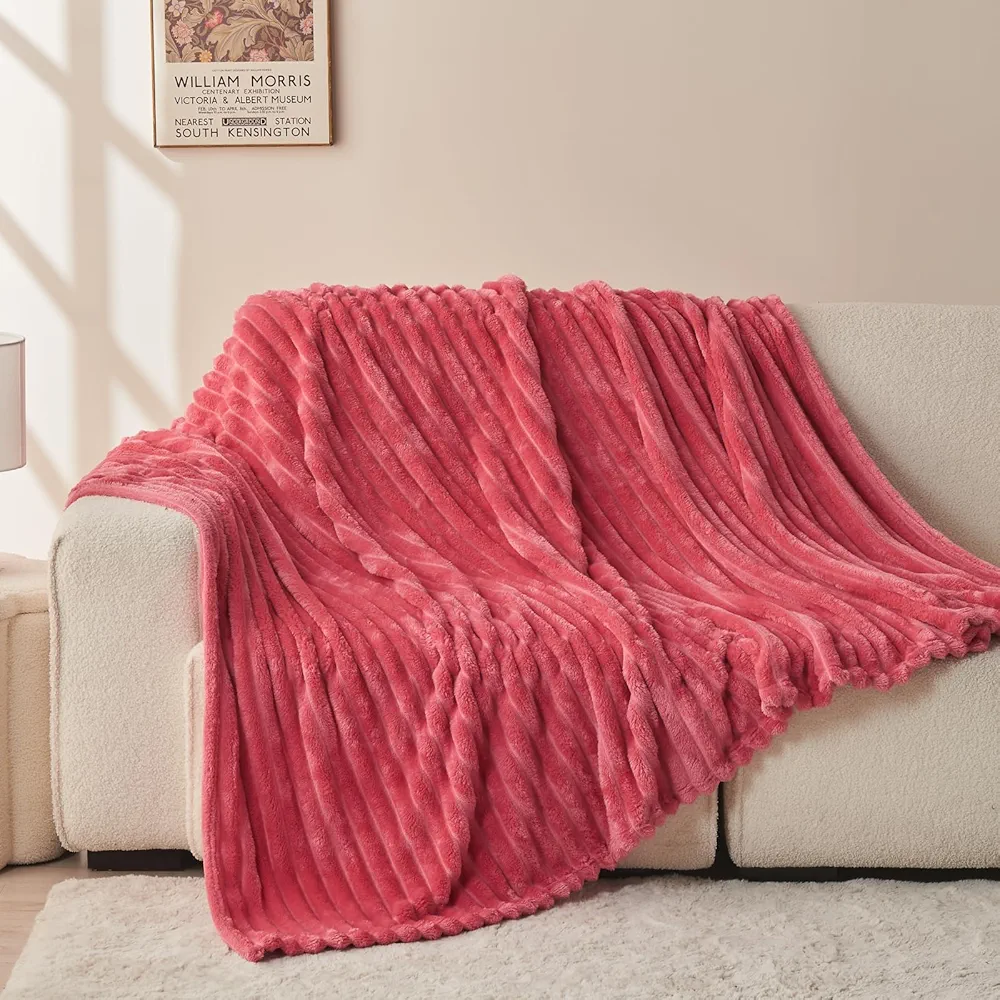 Fleece throw size 180x200 iri harinyatsowaridzike pamubhedha  asi kumonera ka1