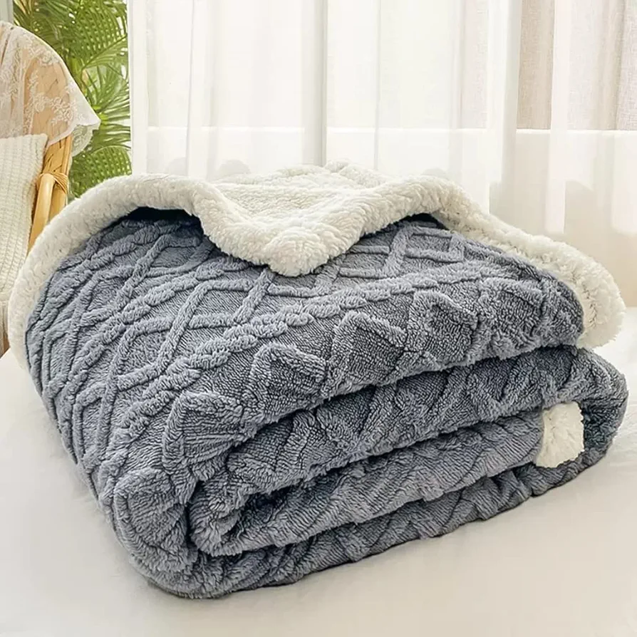 Coral Plush Blanket, Thickened Winter Sofa Cover Blanket, Warm and Soft Plush. Suitable for Bed, Sofa, Chair, Autumn, Winter and Spring