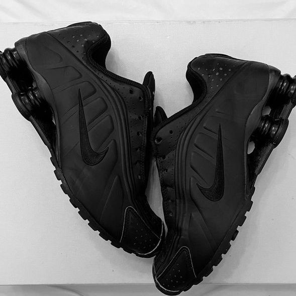 Nike Shox R4