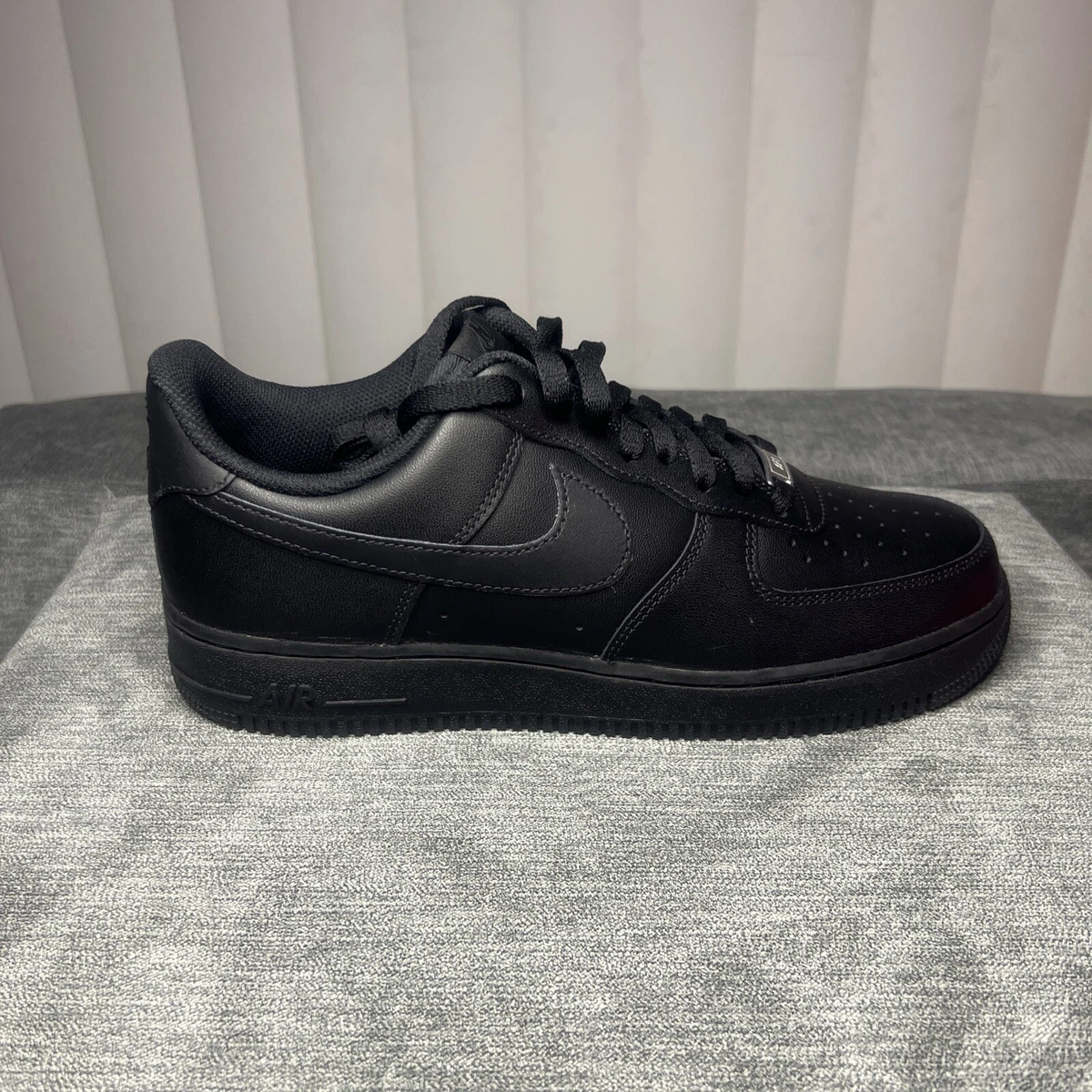 Nike Air Force 1 Low Triple Black